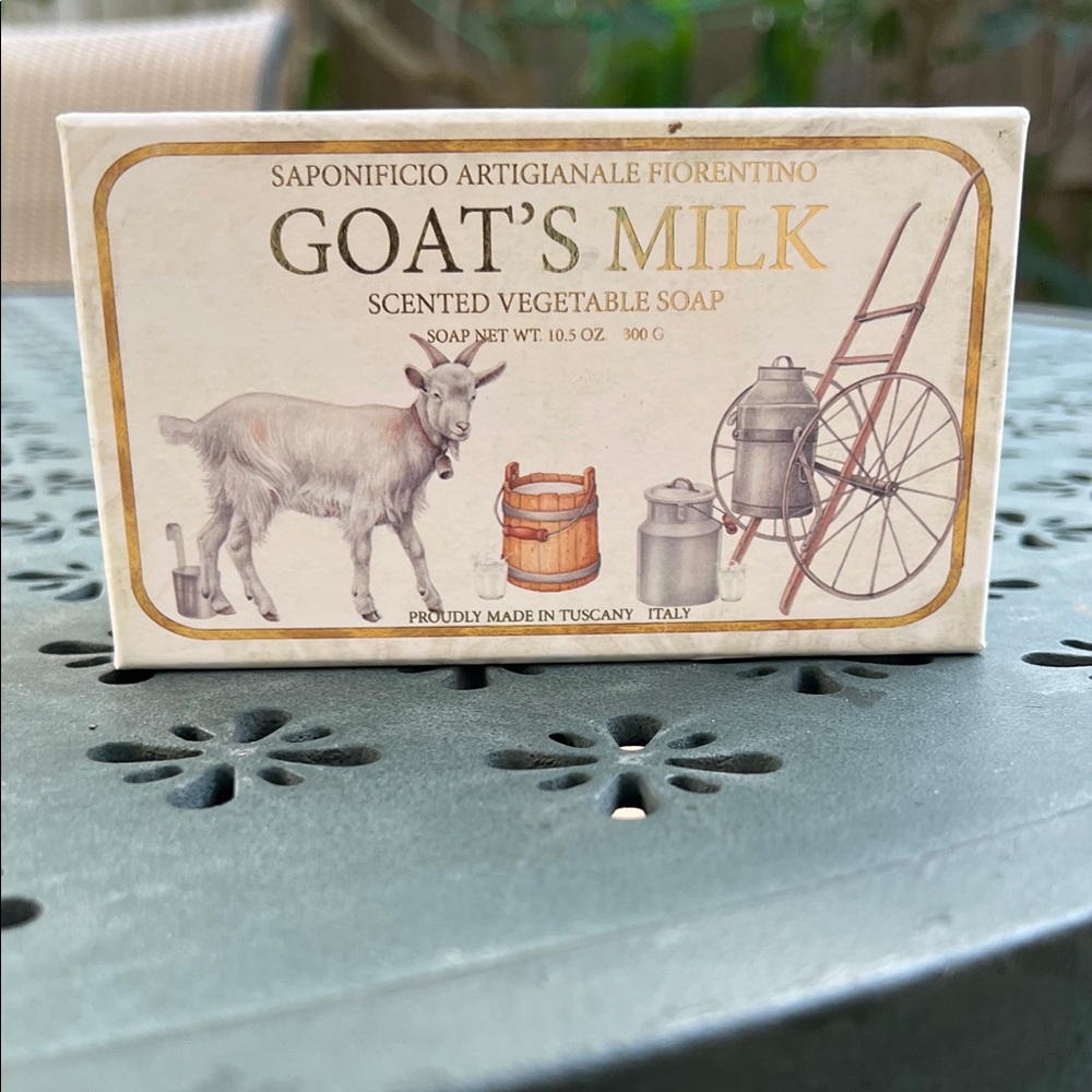 Goat's Milk 10.5 oz Vegetable Soap made in Italy